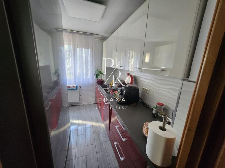 Apartament cu 4 camere semidecomandat, mobilat în Mănăștur