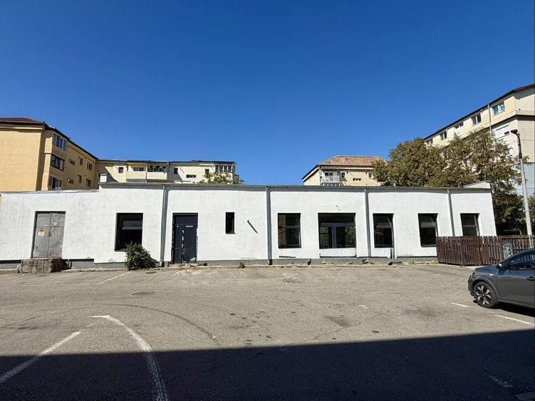 Spațiu comercial, de 224 mp, în Valea Aurie