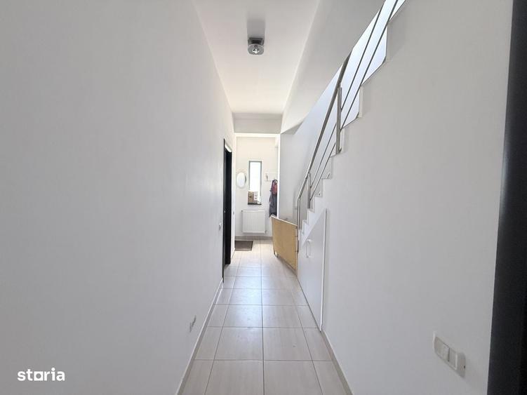 Casă cu 3 camere cu Teren 100 Mp în Central