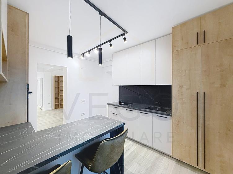 Apartament cu 4 camere decomandat, mobilat în Grigorescu