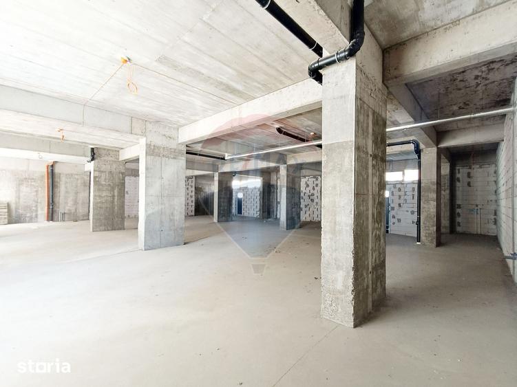Spațiu comercial, de 281.3 mp, în Central