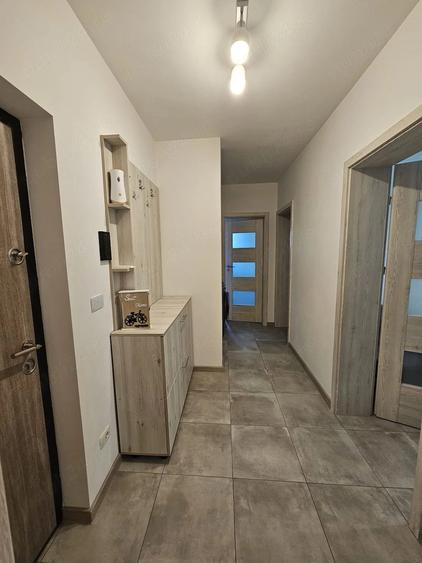 Apartament cu 2 camere decomandat în Dumbrăvița