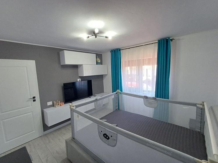 Apartament cu 2 camere decomandat în Primăverii