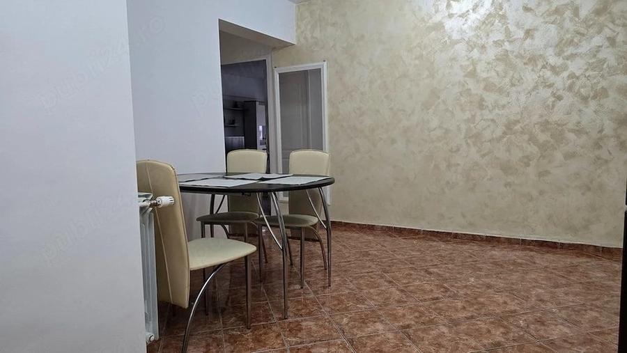Apartament cu 2 camere decomandat în 22 Decembrie