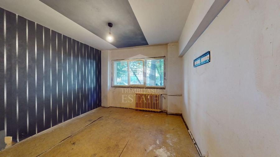 Apartament cu 3 camere decomandat în Colentina