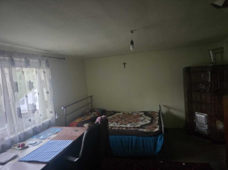 Casă cu 3 camere în Schei