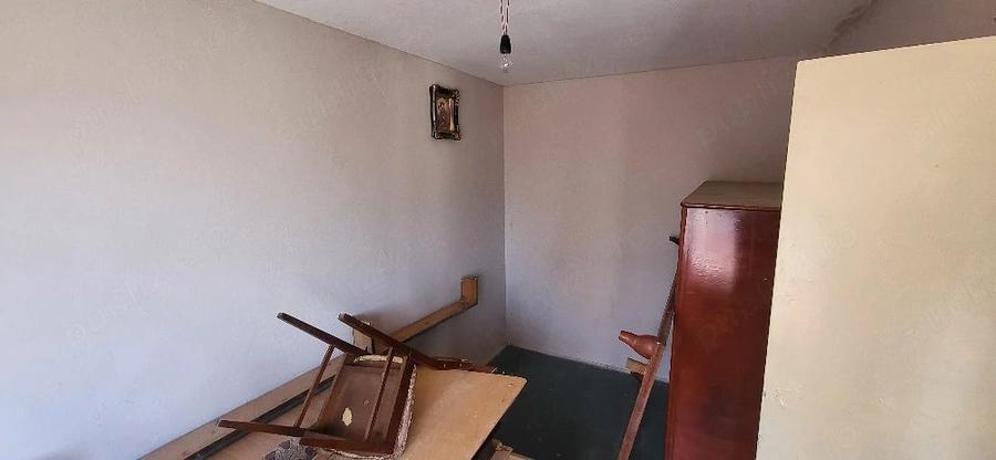 Apartament cu 2 camere nedecomandat în Central