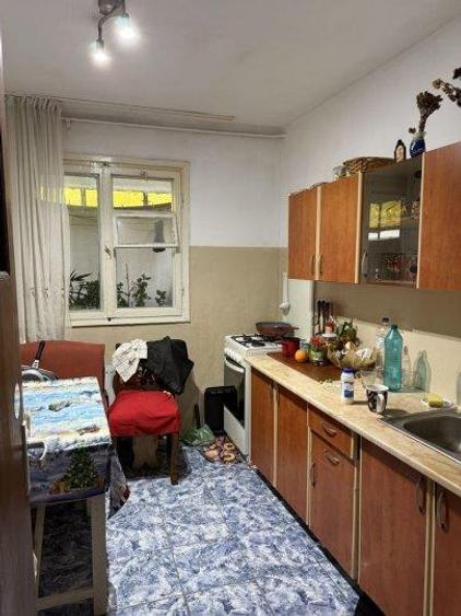 Apartament cu 3 camere decomandat, mobilat în Brâncoveanu
