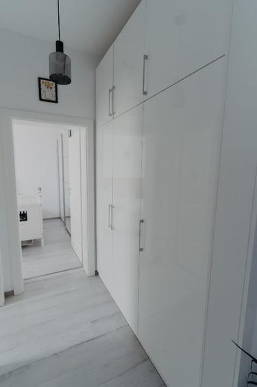 Apartament cu 2 camere decomandat, mobilat în Giroc