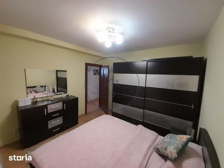 Apartament cu 3 camere decomandat, mobilat în Independenței