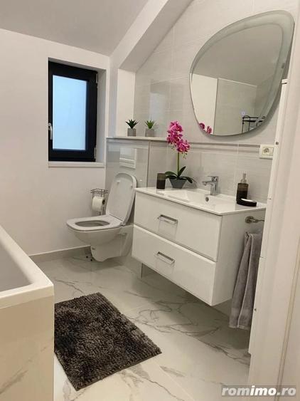 Apartament cu 3 camere decomandat în Valea Ialomiței