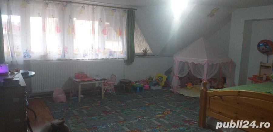 Casă cu 4 camere cu Teren 450 Mp în Central