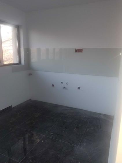 Casă cu 4 camere în Păcurari
