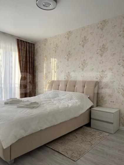 Apartament cu 2 camere decomandat, mobilat în Tractorul