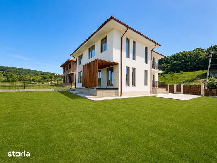 Casă cu 4 camere cu Teren 400 Mp în Chinteni