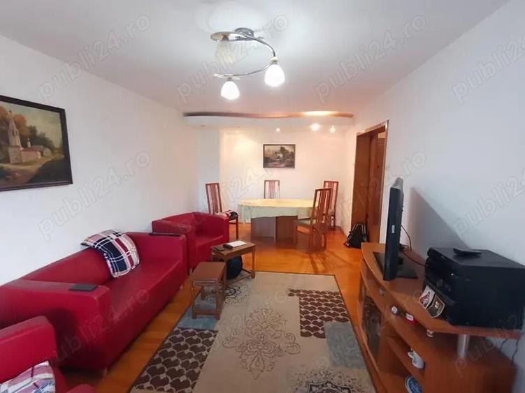 Apartament cu 3 camere decomandat, mobilat în Unirii