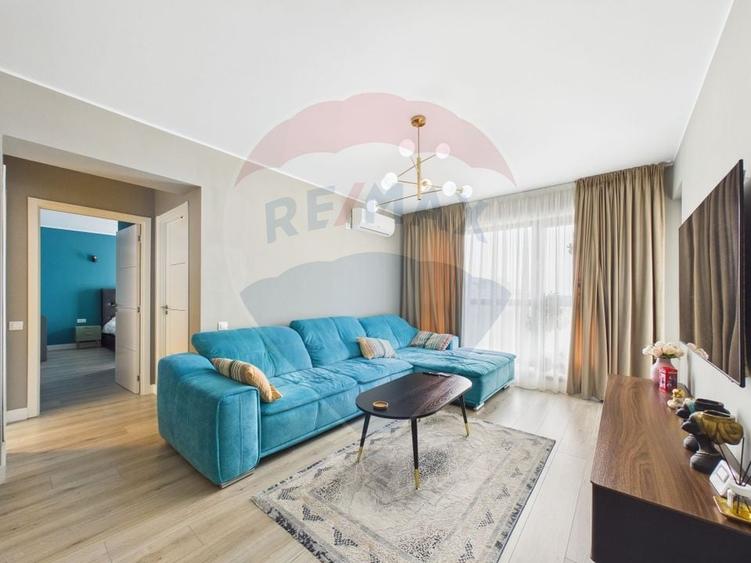 Apartament cu 3 camere semidecomandat, mobilat în Aviației