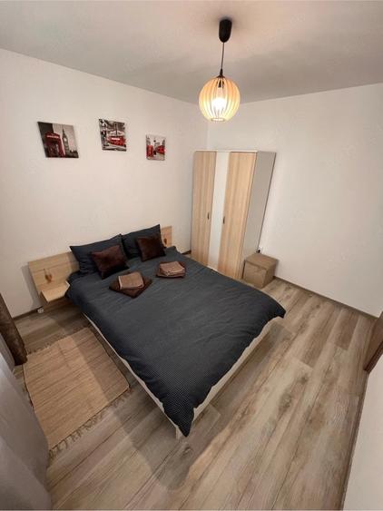 Apartament cu 3 camere decomandat în Florești