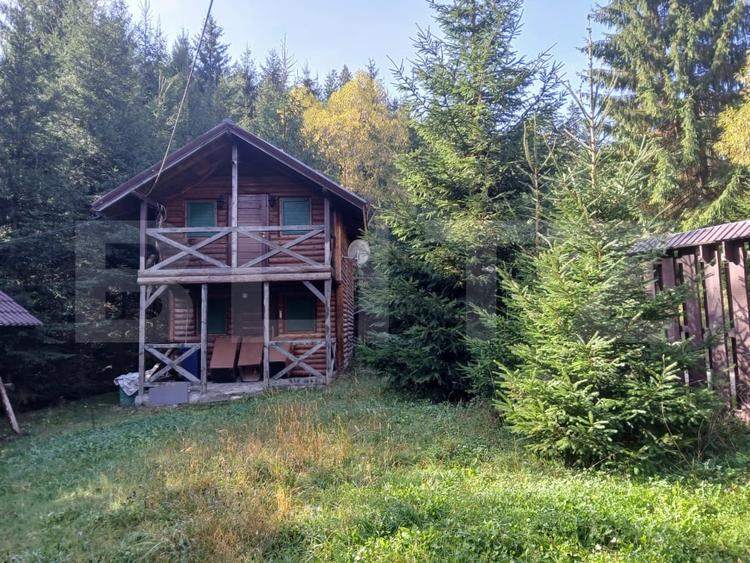 Casă individuală cu 6 camere cu Teren 1100 Mp în Vadu Negrilesei