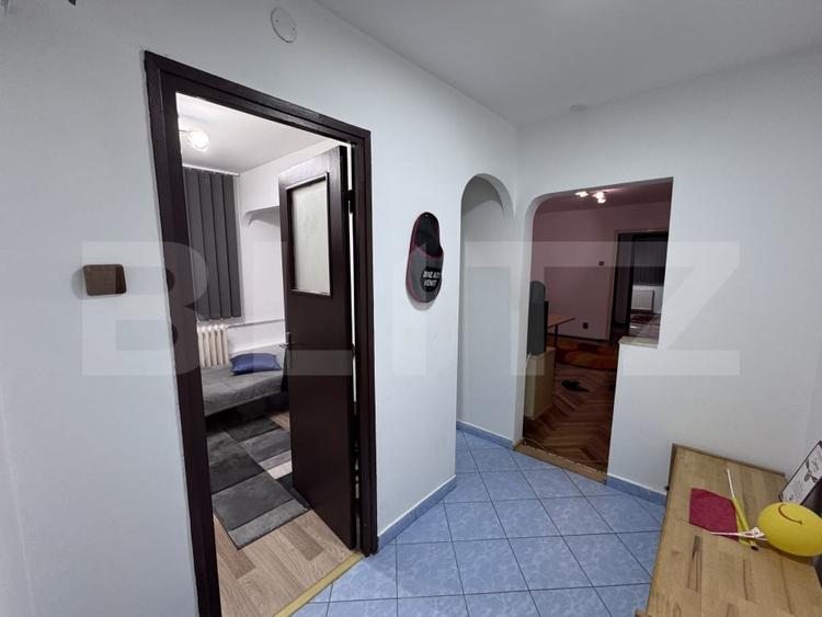 Apartament cu 2 camere semidecomandat, mobilat în Cina