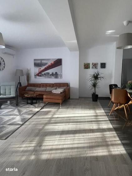 Casă cu 4 camere în Central