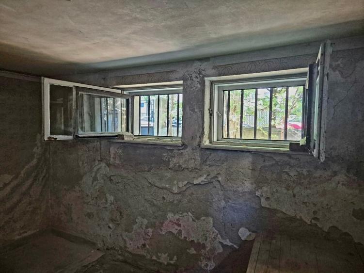 Apartament cu 2 camere nedecomandat în Dorobanți