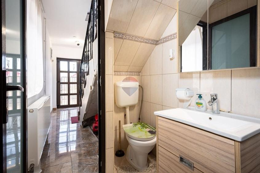 Casă individuală cu 3 camere cu Teren 93 Mp în Sânpetru