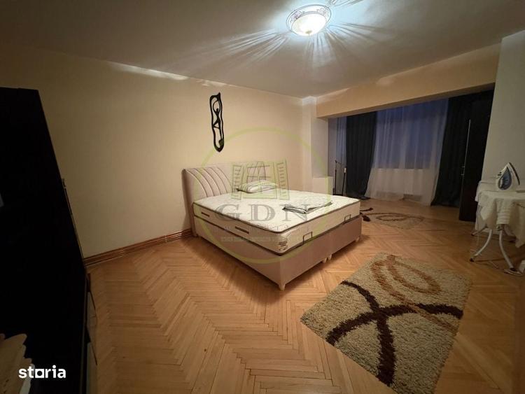 Apartament cu 4 camere decomandat, mobilat în Calea Severinului