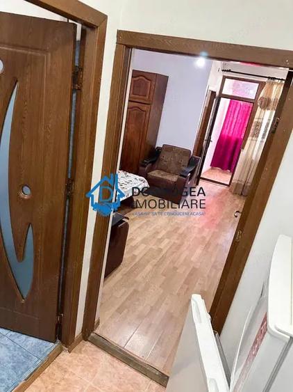 Garsonieră decomandată, mobilată în Păcii