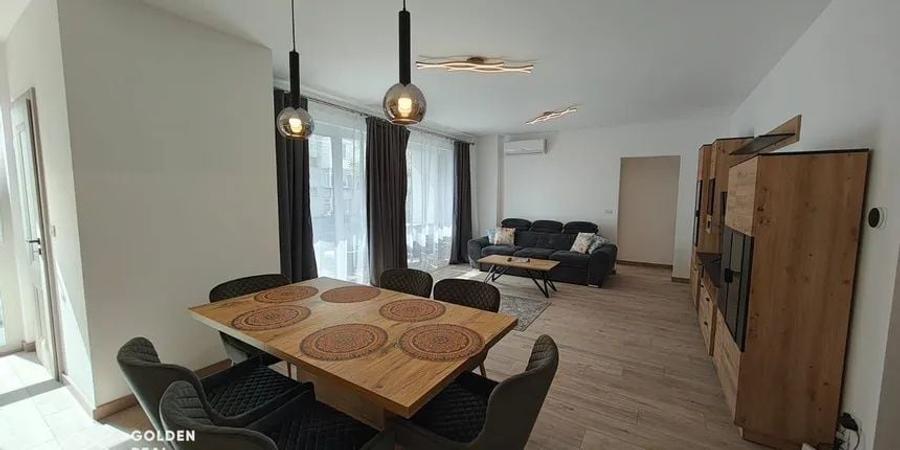 Apartament cu 3 camere decomandat în Vladimirescu