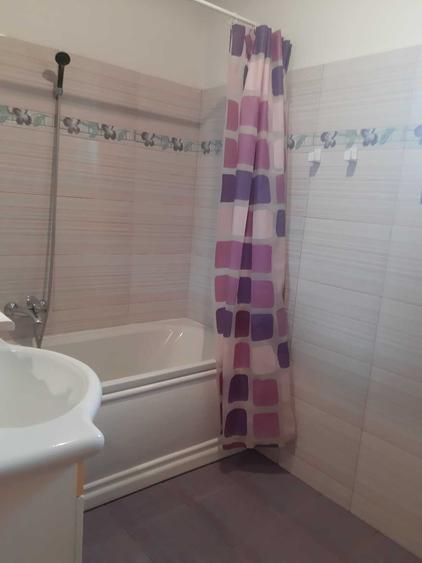 Apartament cu 2 camere decomandat în Turnișor