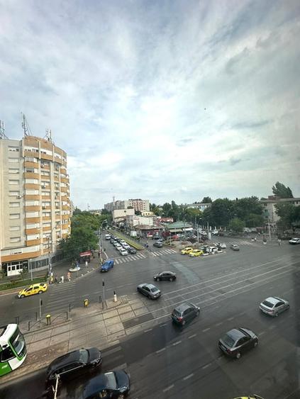 Rahova, et. 4/10, semidecomandat, constr. 1983, bloc stradal, 2 balcoane - 18