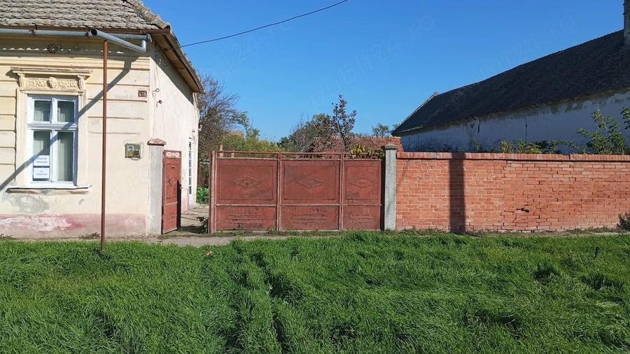 Casă cu Teren 1079 Mp în Dudeștii Vechi