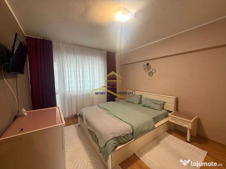 Apartament cu 3 camere decomandat în Central