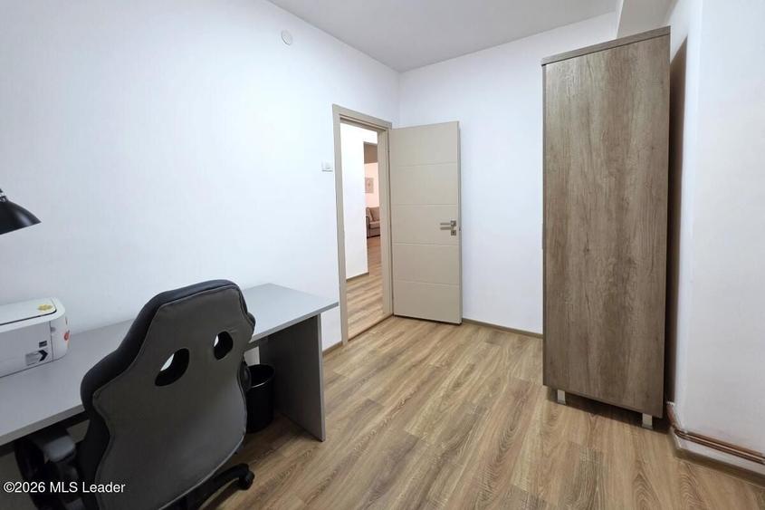 Piata Romana, 4 camere 138 MP total, Etaj 2/9, renovat - utilat, liber - 9