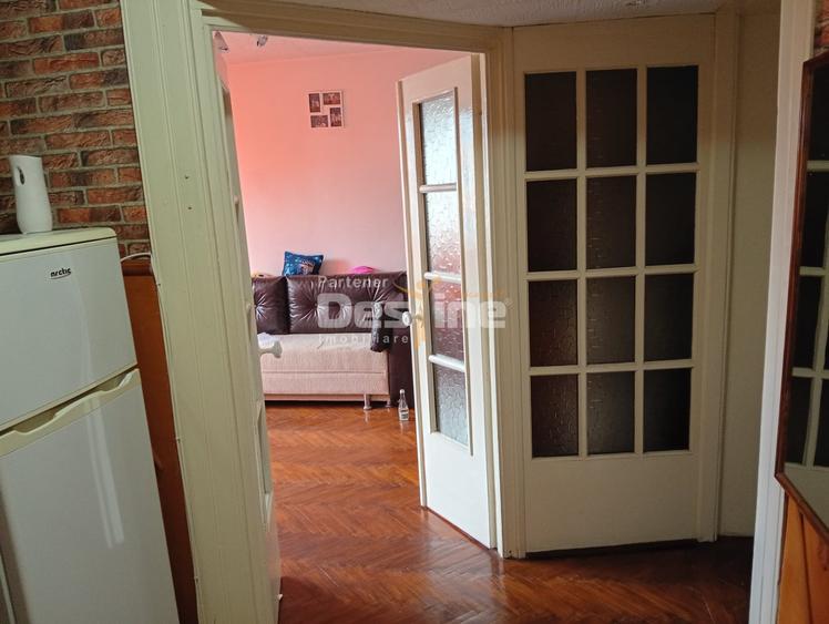 apartament 2 camere decomandat (centrala si AC), Bd. N. Titulescu - 4