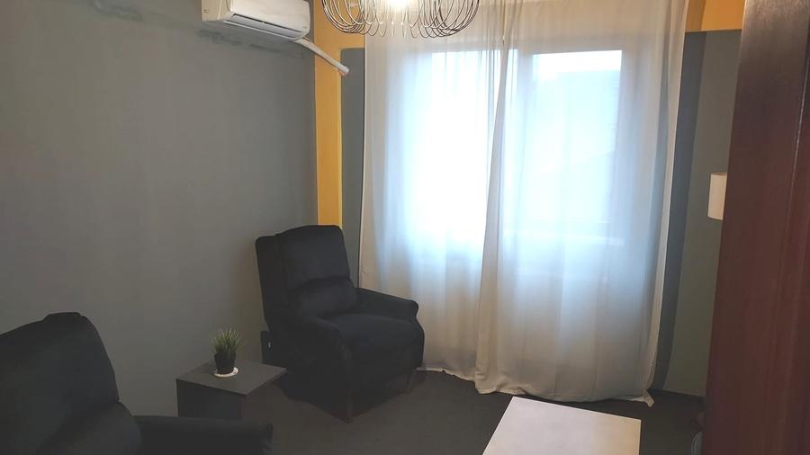 Casă individuală cu 4 camere cu Teren 150 Mp în P-ța Muncii