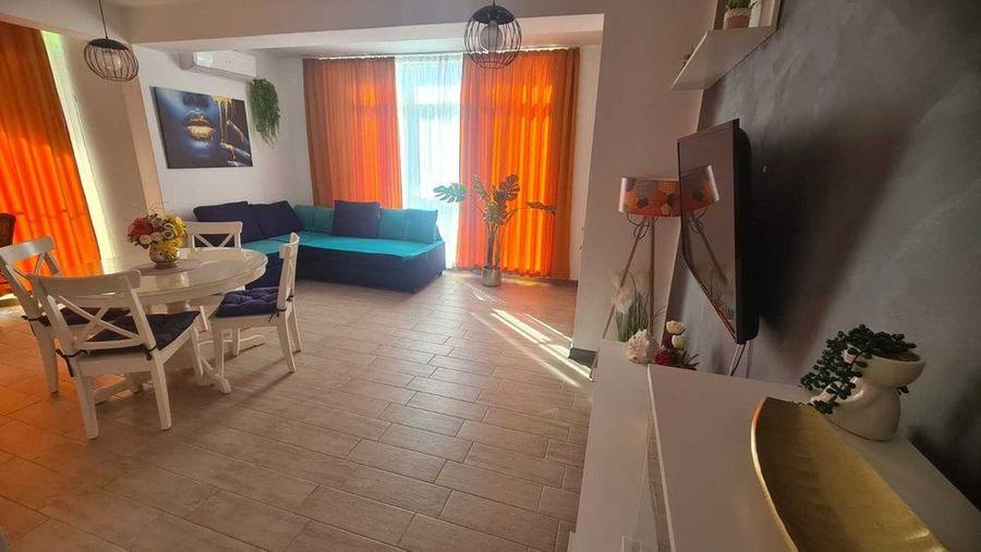 Apartament cu 2 camere decomandat în Ultracentral