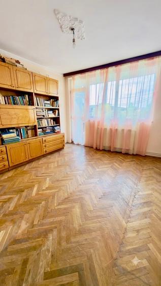 Apartament cu 3 camere decomandat în Țiglina 2