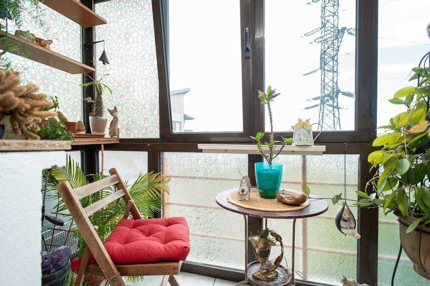 Apartament cu 3 camere, mobilat în Bucium