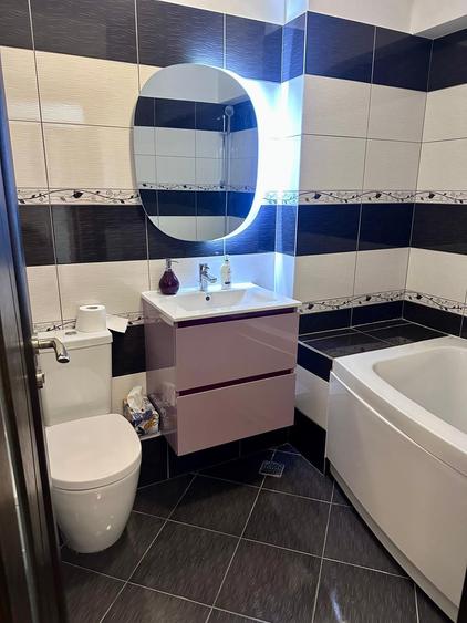 Apartament cu 2 camere semidecomandat, mobilat în Sebastian