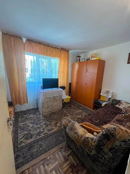 Apartament cu 2 camere semidecomandat în Brazda lui Novac