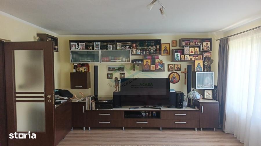 Casă cu 4 camere cu Teren 1.7 Mp în Șcheia