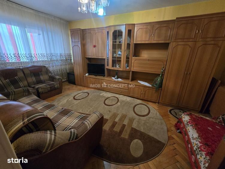 Apartament cu 2 camere decomandat în Vest