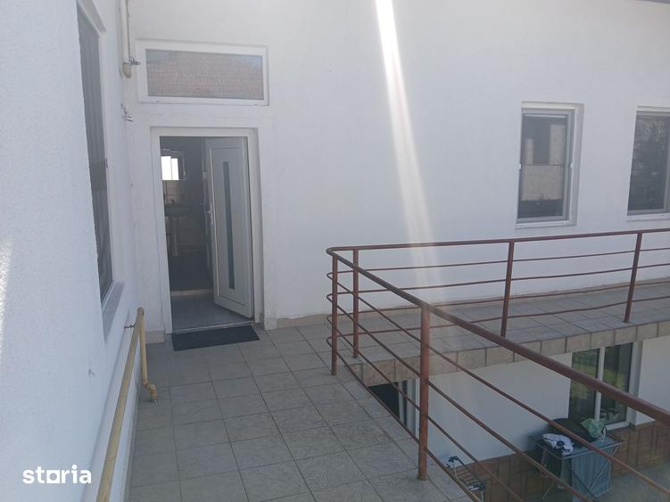 Ap. 2 camere, in casa cu gradina, Grigorescu, str. Sinaia - 3