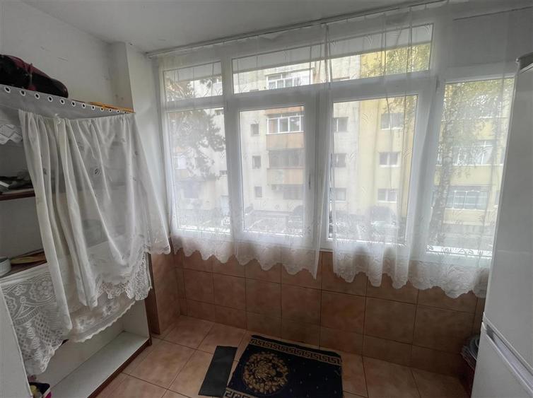 Apartament cu 2 camere decomandat în Burdujeni
