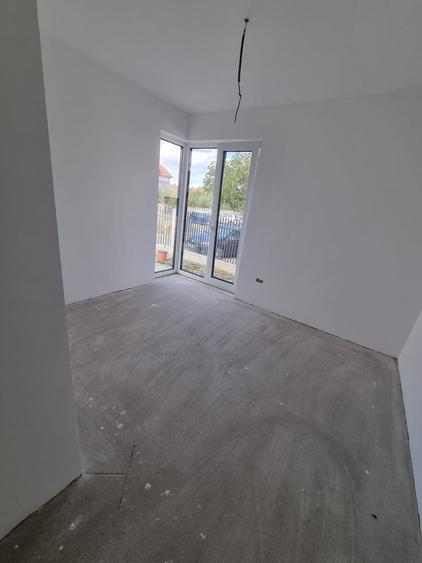 Casă individuală cu 4 camere cu Teren 575 Mp în Cetate