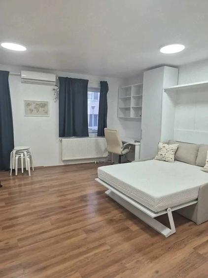 Garsonieră semidecomandată în Titan