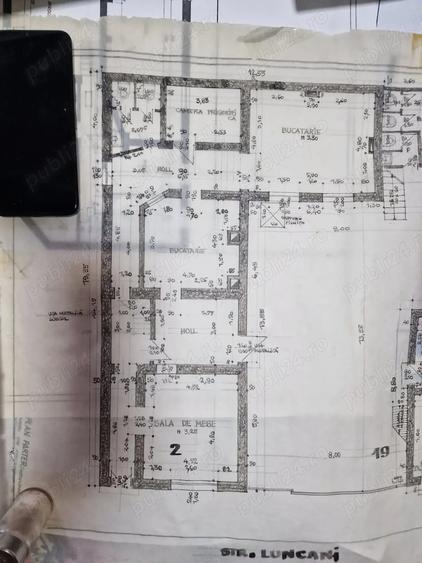 Casă cu 8 camere cu Teren 220 Mp în Calea Victoriei