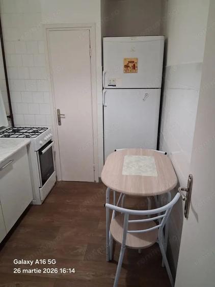 Apartament cu 2 camere decomandat în Eroii Revoluției